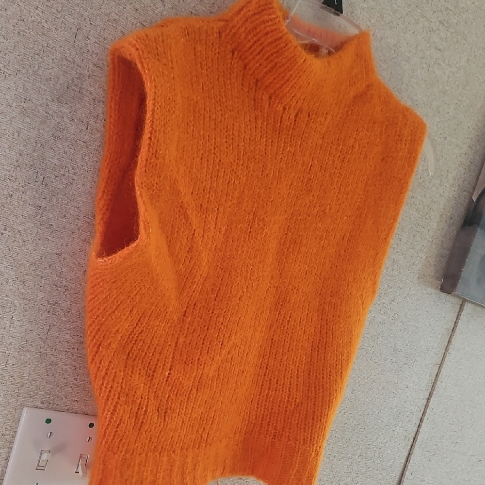 Zara Bright Orange Sleeveless V-Neck Knit Sweater